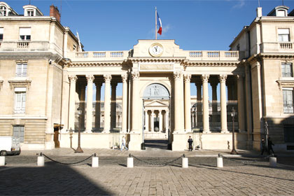 AS-entree-assemblee-nationale