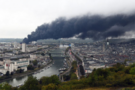 Incendie de l’usine Lubrizol : le Sénat très critique