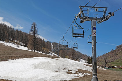 Le réchauffement climatique nuit gravement à la santé économique des stations de ski