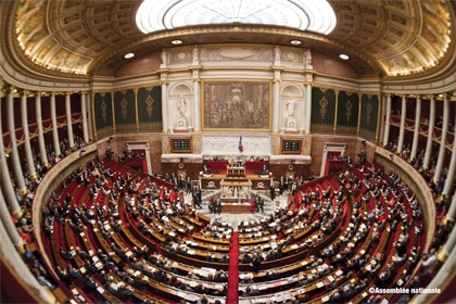 Feu vert du Parlement pour la surveillance des communications internationales