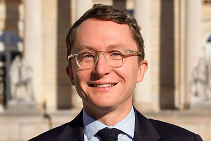 Encadrer les réseaux sociaux : la proposition de loi de Paul Midy