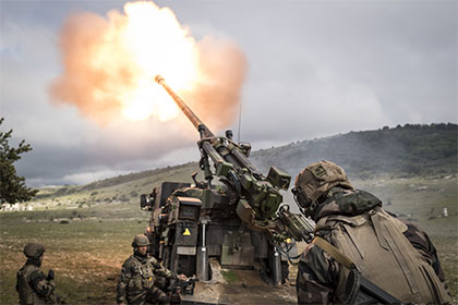 Artillerie française : “remettre cette arme en ordre de bataille”