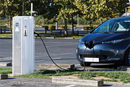 Voitures électriques : Près de 25 000 points de recharge accessibles à travers la France